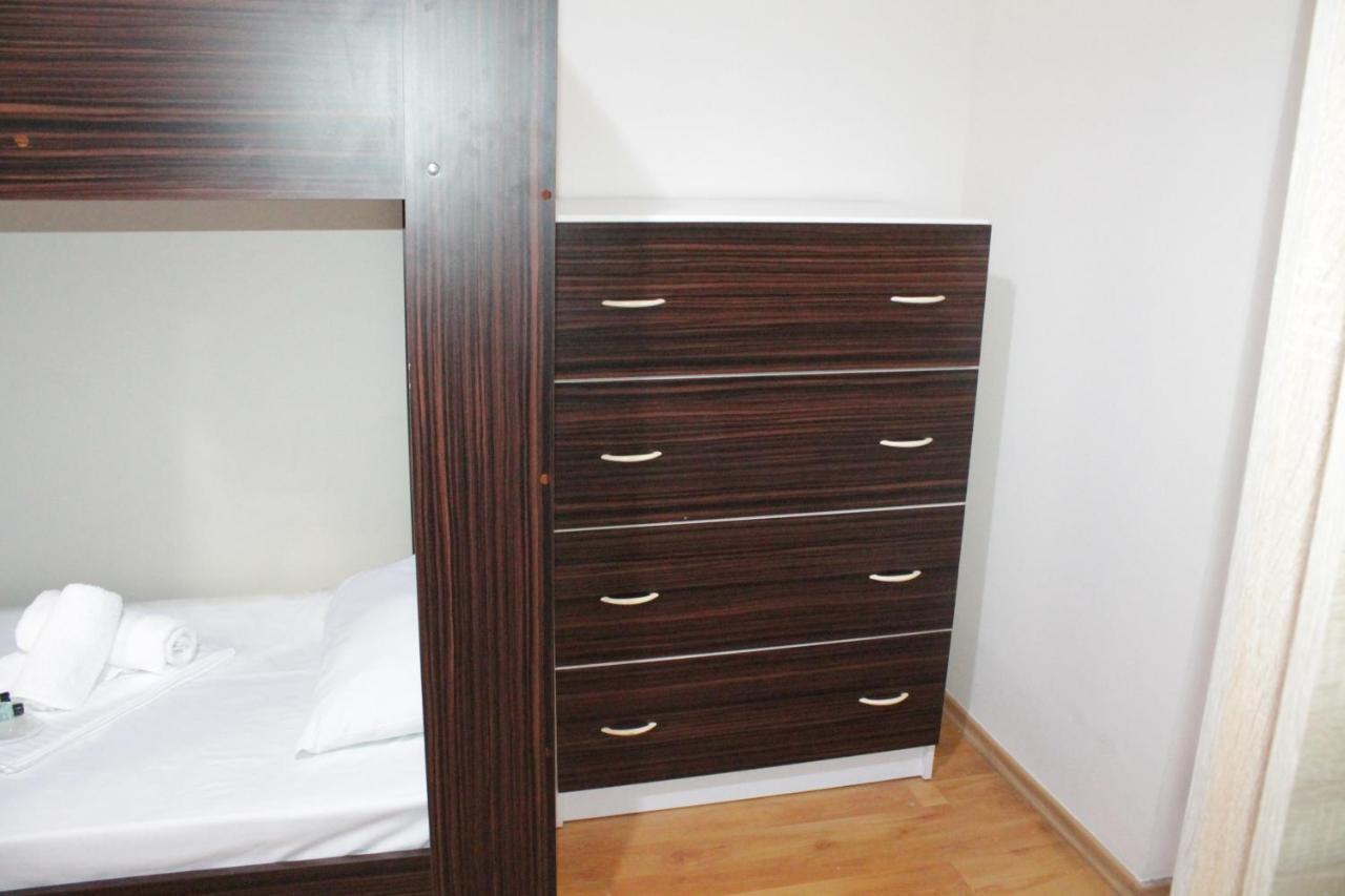 Tempus Hotel-Hostel Jerevan Buitenkant foto